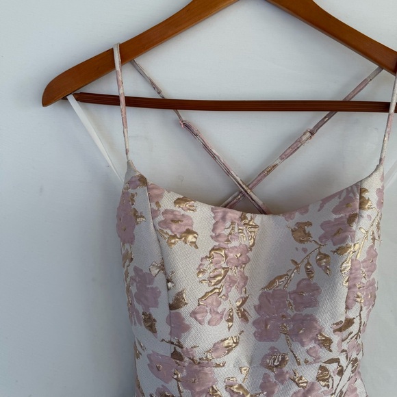 B. Darlin Pink Gold Floral Metallic Fit & Flare Party Dress NWT - Picture 9 of 9